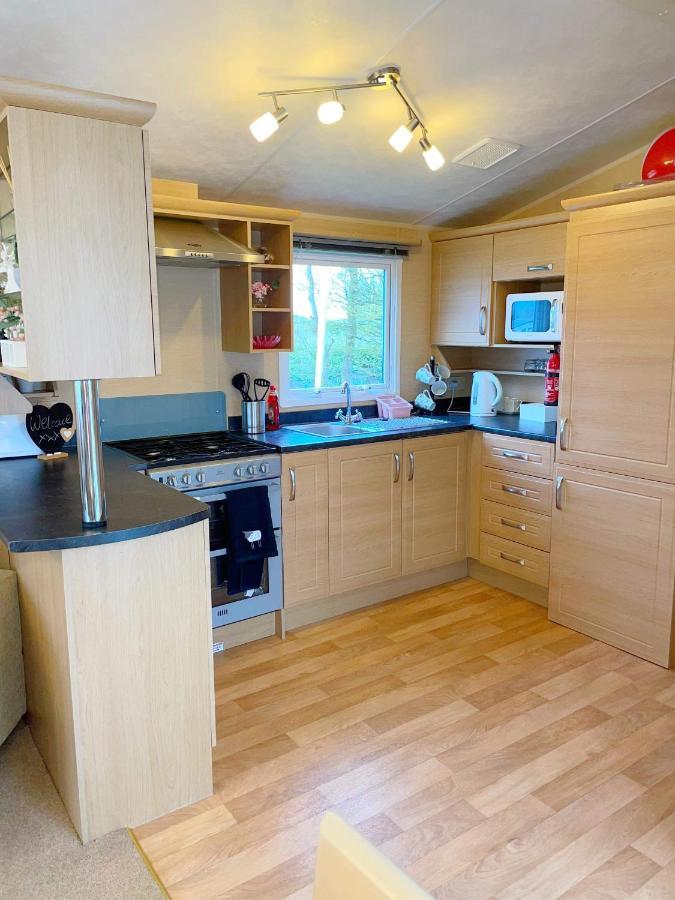 Caravan For Rent At Tattershall Holiday Park Екстериор снимка
