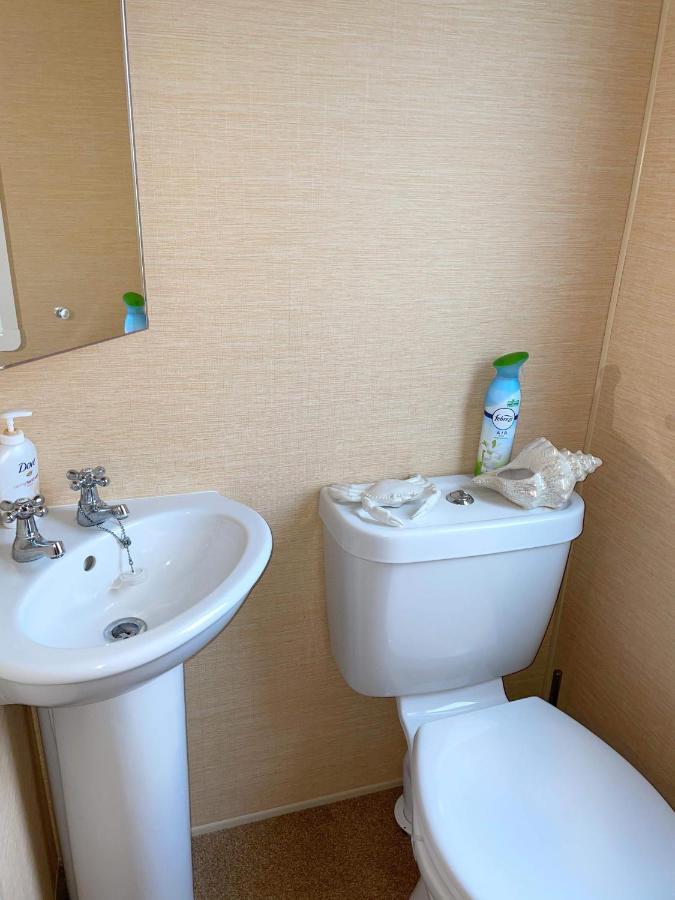 Caravan For Rent At Tattershall Holiday Park Екстериор снимка
