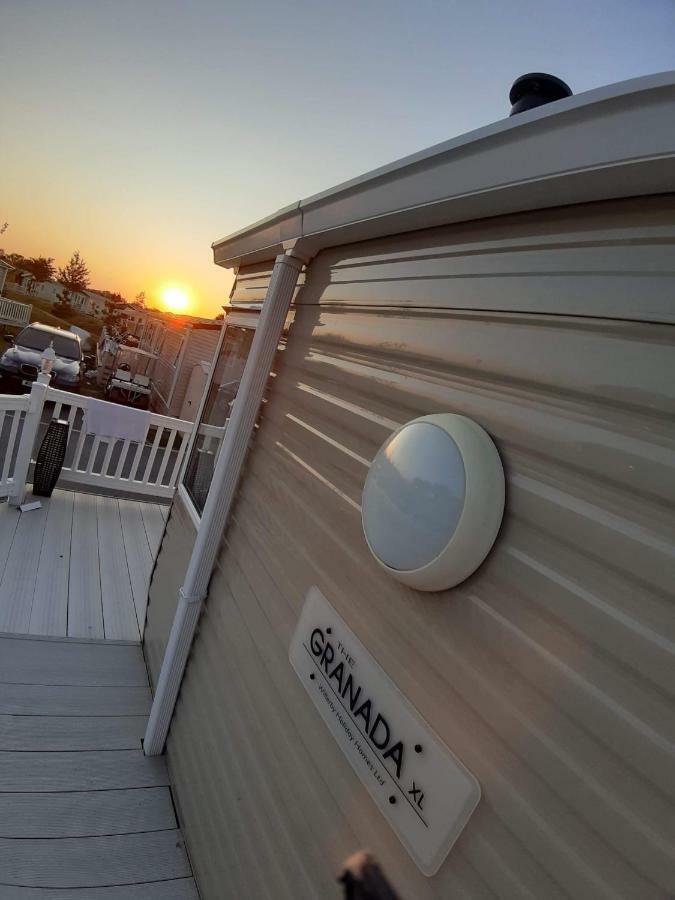 Caravan For Rent At Tattershall Holiday Park Екстериор снимка